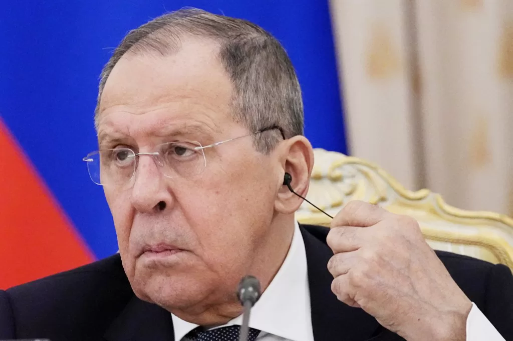 Lavrov: EUA controla  guerra que Ucrânia trava contra Rússia