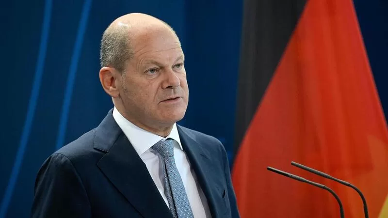 Chanceler alemão recua e diz estar disposto a retomar conversas com Putin